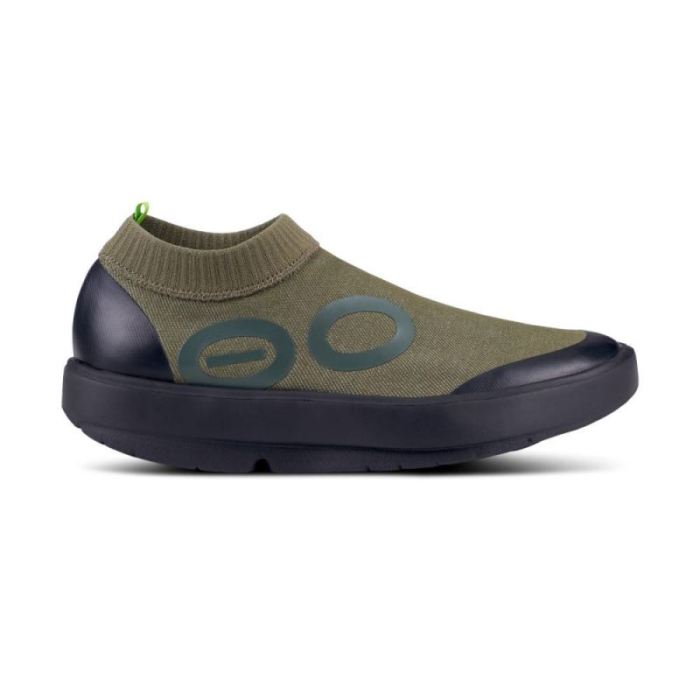 Oofos Canada Men's OOmg eeZee Mid Shoe - Black & Green