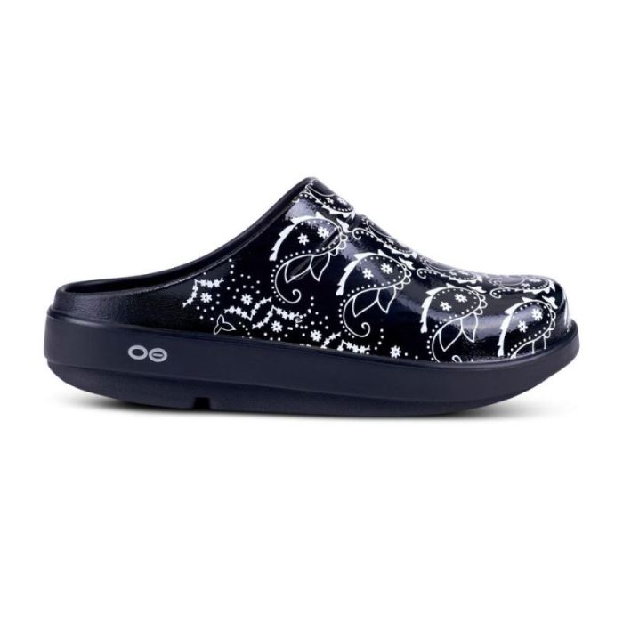 Oofos Canada Women's OOcloog Limited Edition Clog - Black Bandana