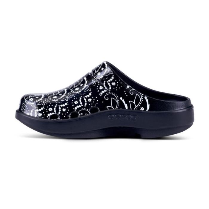 Oofos Canada Women's OOcloog Limited Edition Clog - Black Bandana