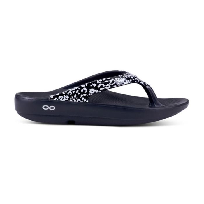 Oofos Canada Women's OOlala Limited Sandal - Black & White Leopard