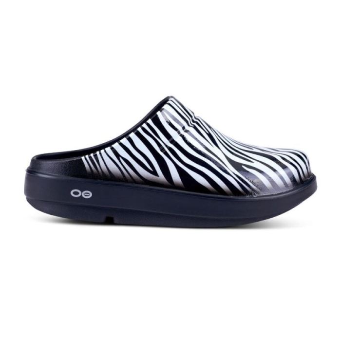 Oofos Canada Women's OOcloog Limited Edition Clog - Zebra