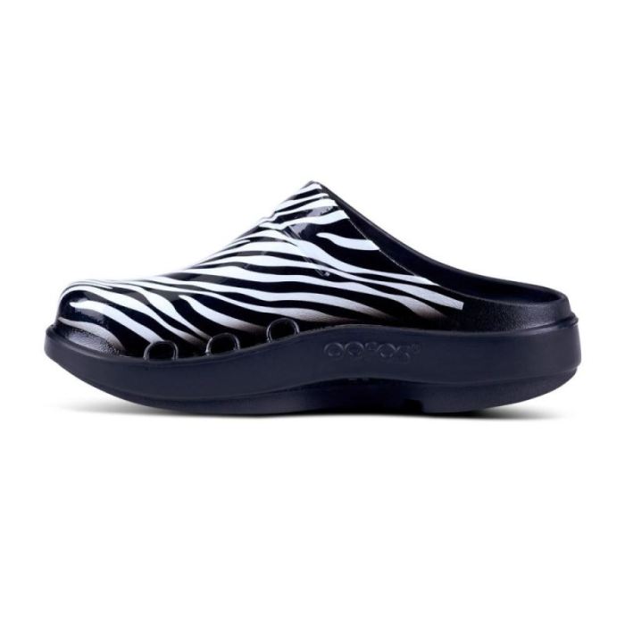 Oofos Canada Women's OOcloog Limited Edition Clog - Zebra