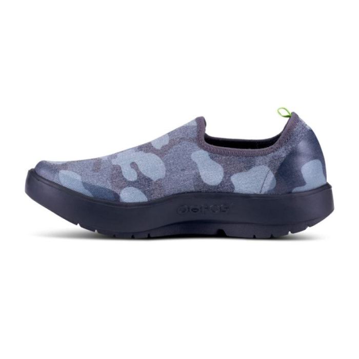 Oofos Canada Women's OOmg eeZee Low Shoe - Black Camo