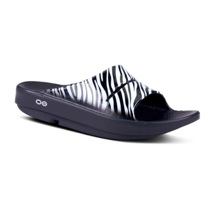 Oofos Canada Women's OOahh Luxe Slide Sandal - Zebra
