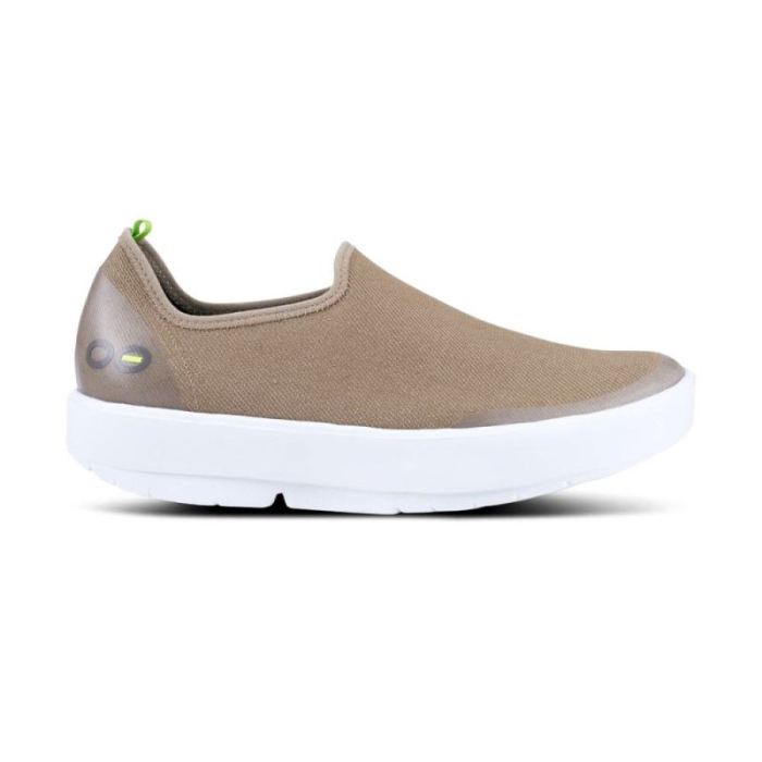 Oofos Canada Women's OOmg eeZee Low Shoe - White Taupe