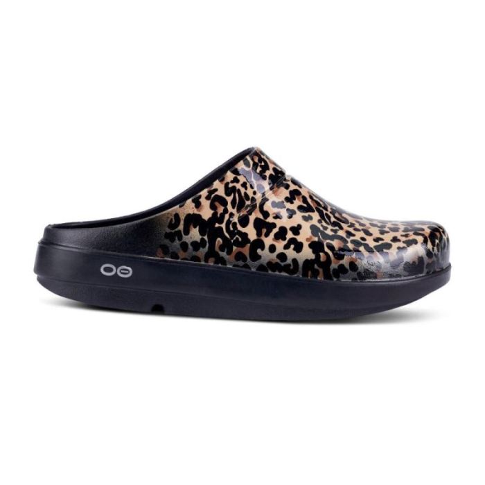 Oofos Canada Women's OOcloog Limited Edition Clog - Leopard