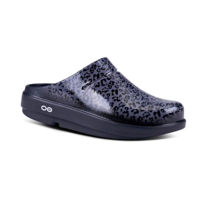 Oofos Canada Women's OOcloog Limited Edition Clog - Gray Leopard