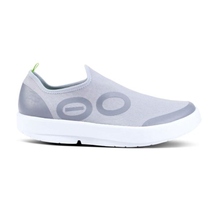 Oofos Canada Men's OOmg eeZee Low Shoe - White Gray