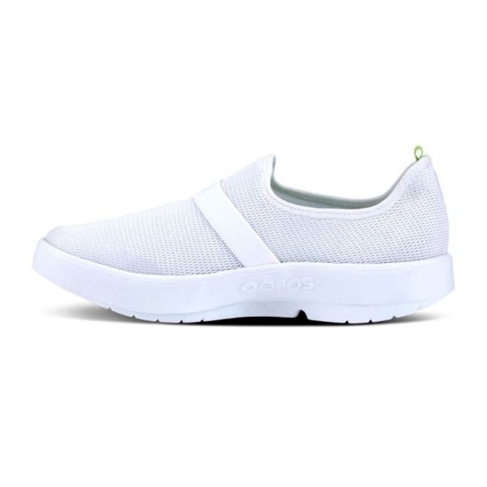 Oofos Canada Women's OOmg Low Shoe - White