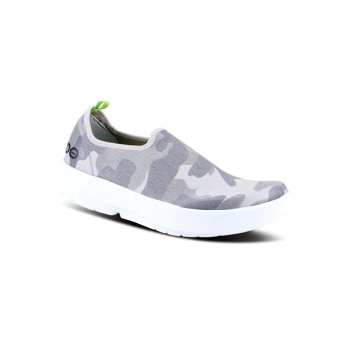 Oofos Canada Women's OOmg eeZee Low Shoe - Green Camo