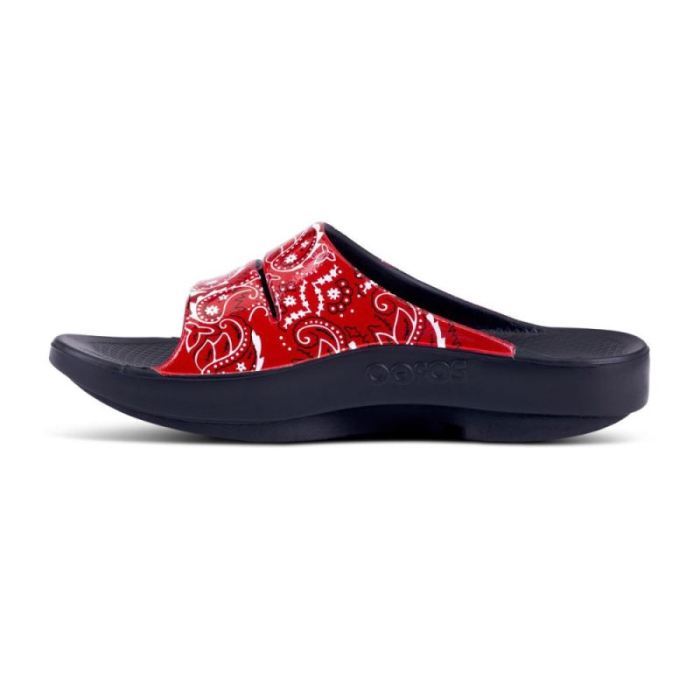 Oofos Canada Women's OOahh Luxe Slide Sandal - Red Bandana