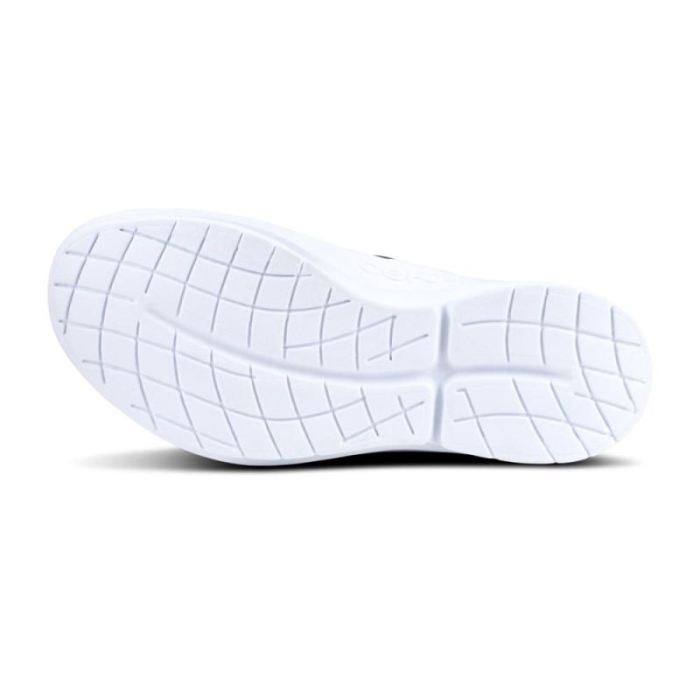 Oofos Canada Women's OOmg Low Shoe - White Navy