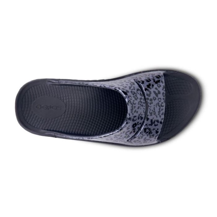 Oofos Canada Women's OOahh Luxe Slide Sandal - Gray Leopard