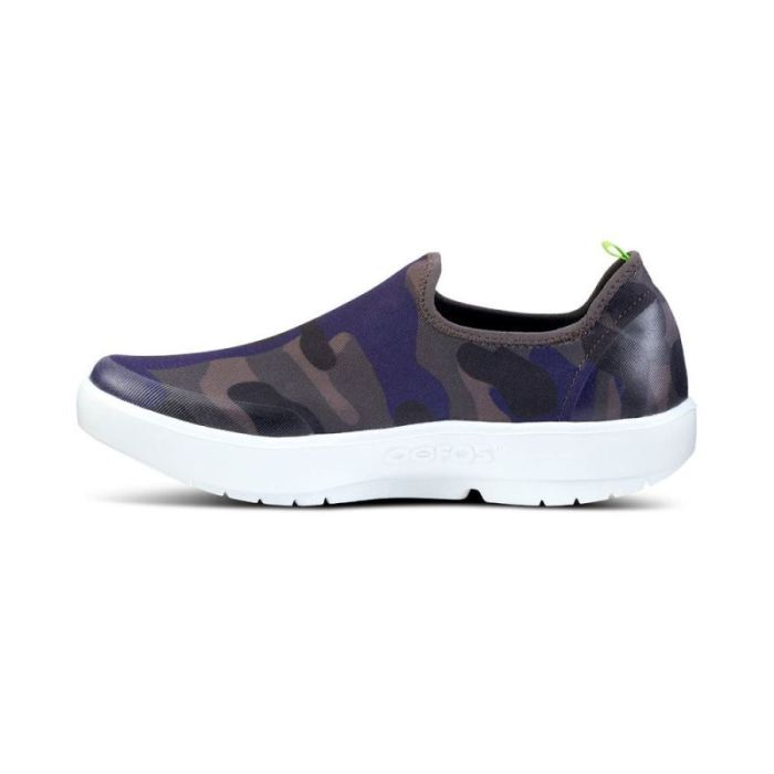 Oofos Canada Women'S Oomg Eezee Low Shoe - Midnight Camo