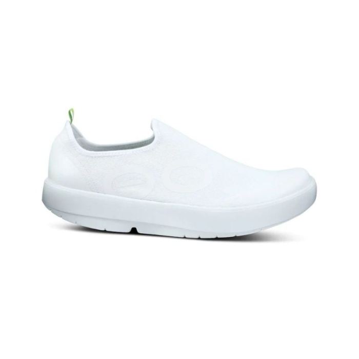 OOFOS CANADA MEN'S OOMG EEZEE LOW SHOE - WHITE